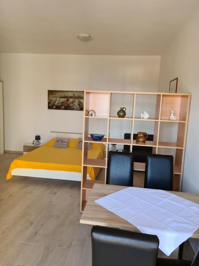 Guest House Jelsa Jelsa  Bagian luar foto